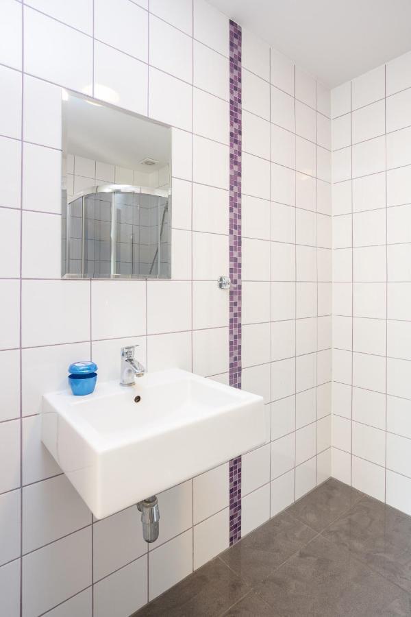 Shick Hostel Breslavia Esterno foto